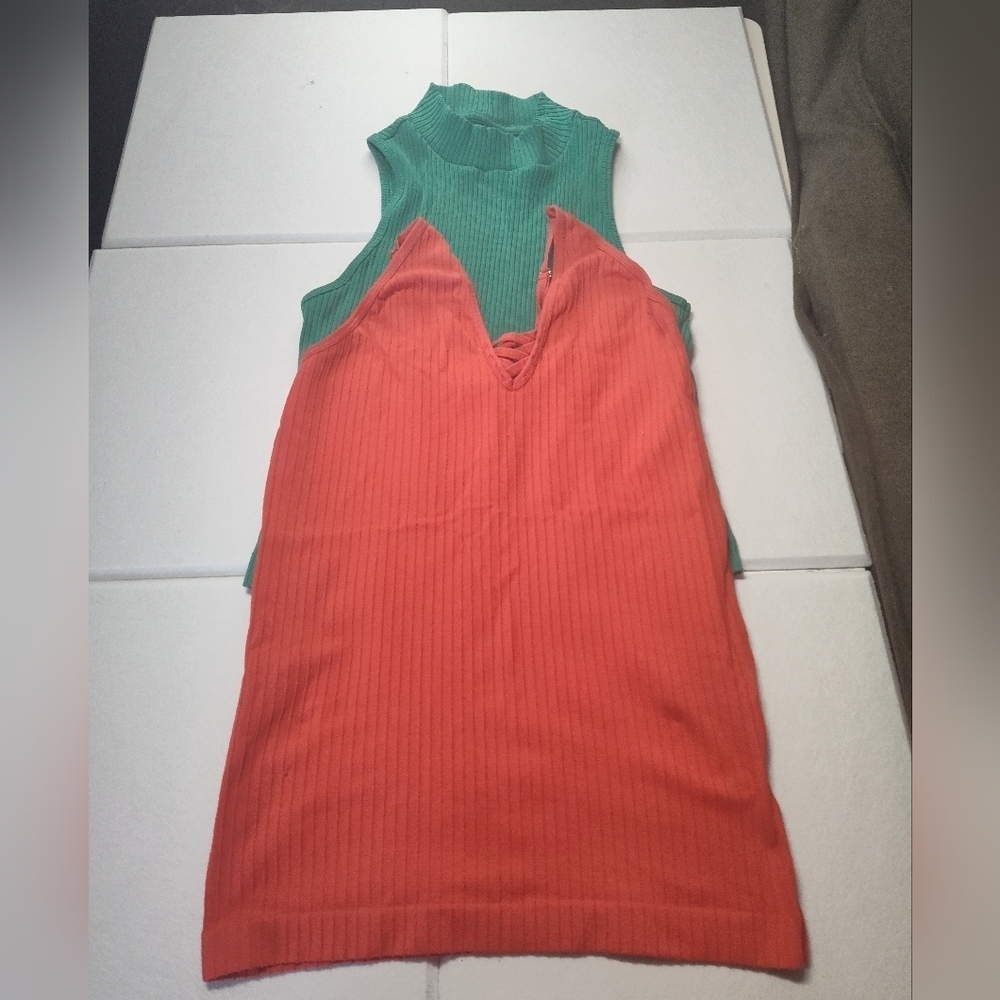 Green and Red Sleeveless Top #368